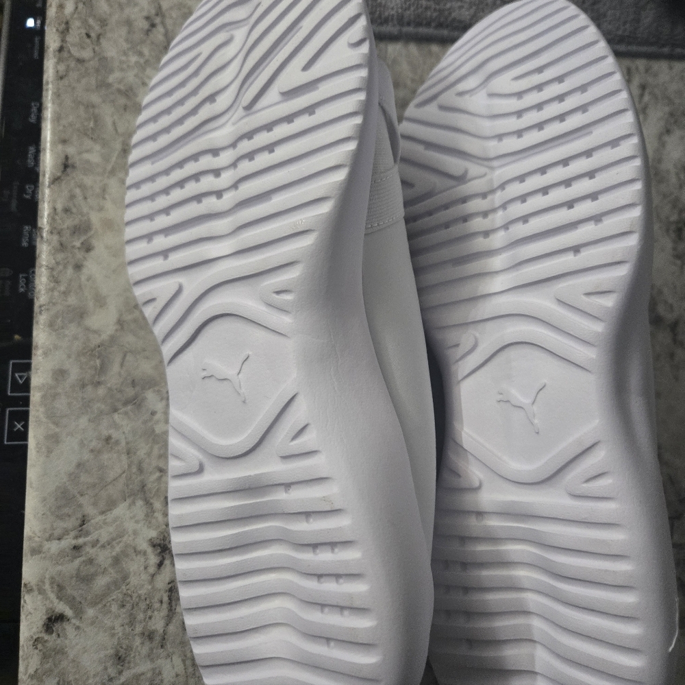 Puma Women's White And Black Slip-On Sneakers - Picture 4 of 5